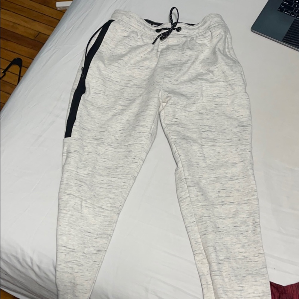 American eagle joggers